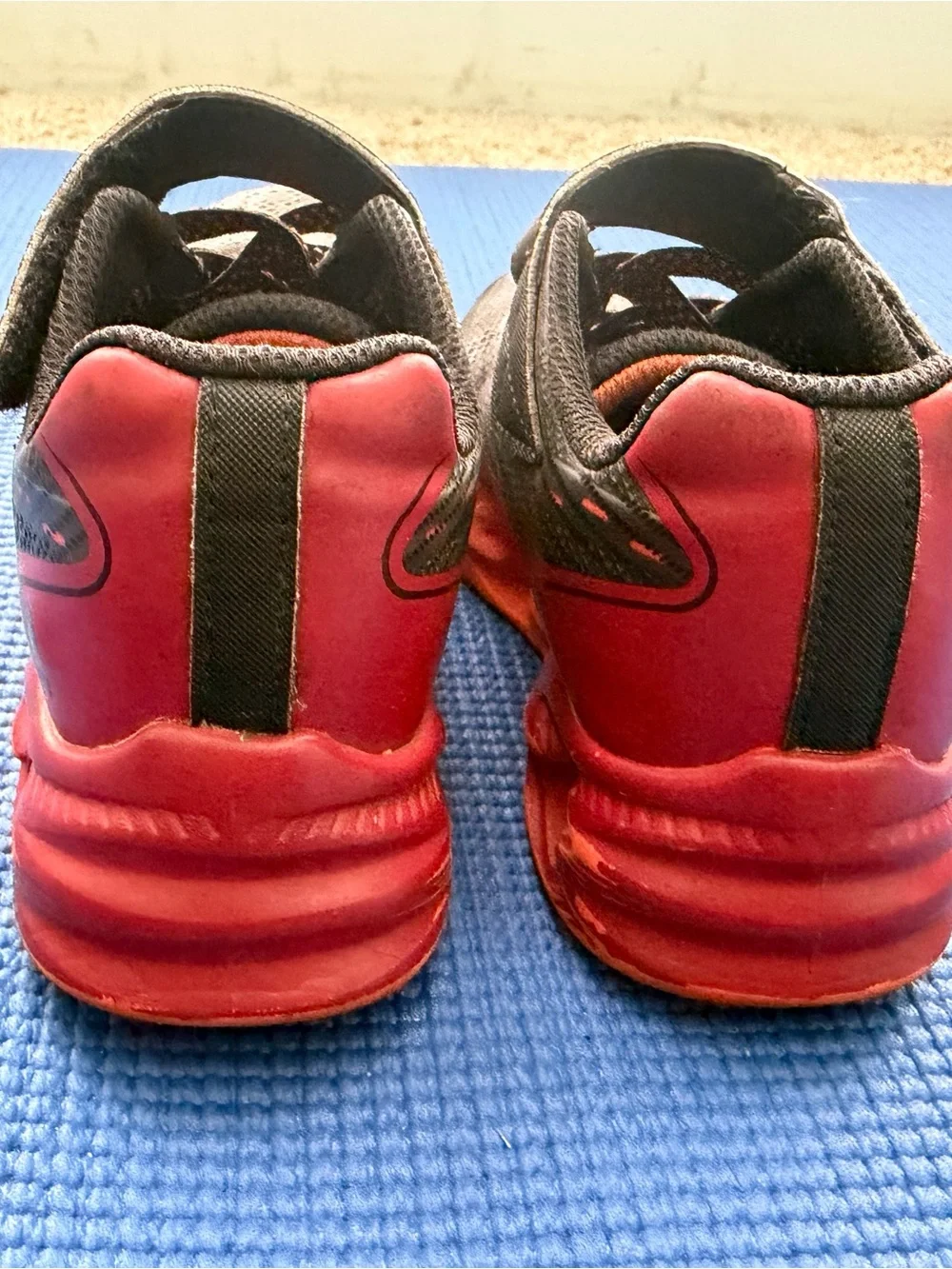 Skechers S-Light Red, Gray Orange BOYS SIZE 12 EXCELLENT • PREOWNED COND